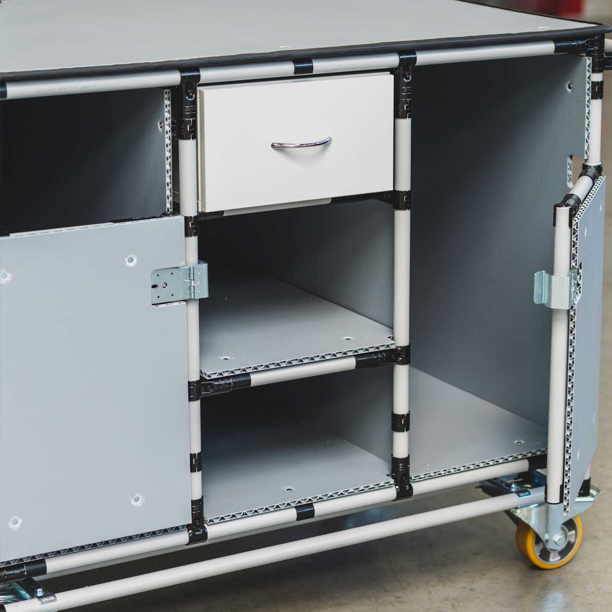 Material trolley with storage space made of hollow chamber plates