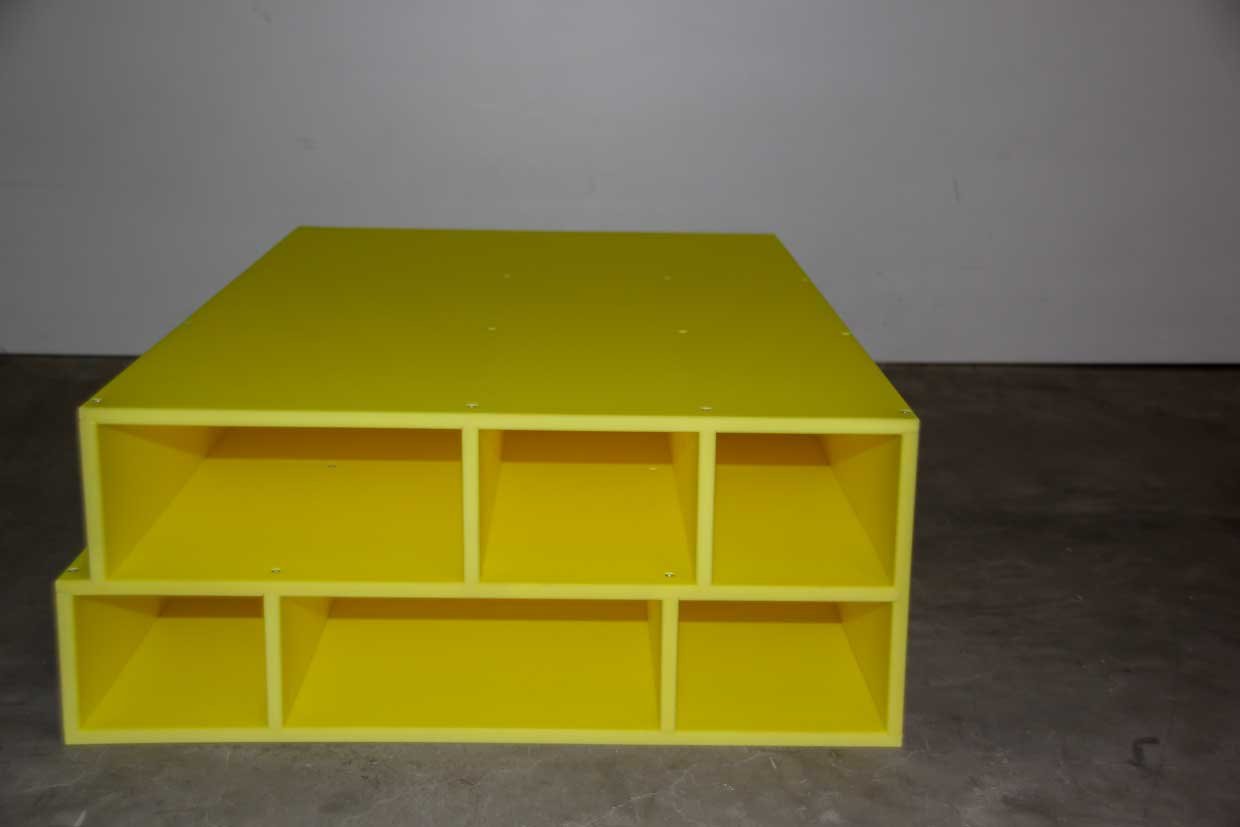 Shelving system made of BEESave